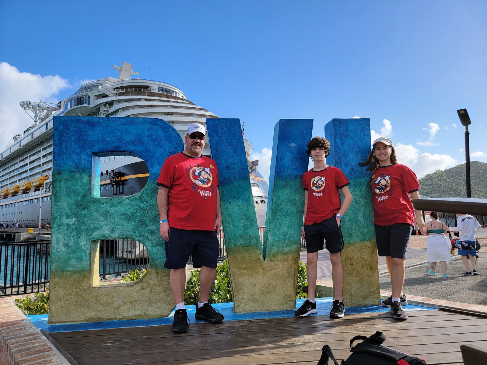 Michael, Thomas and Lisa at the BVI sign