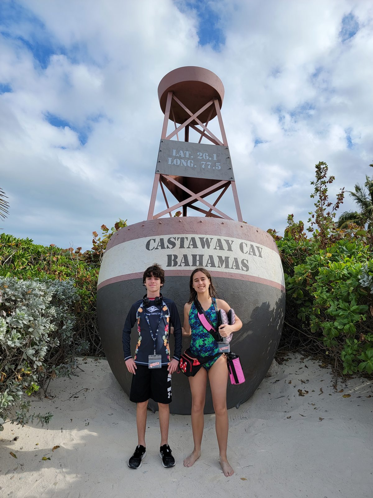 Thomas and Lisa at the Castaway Cay sign