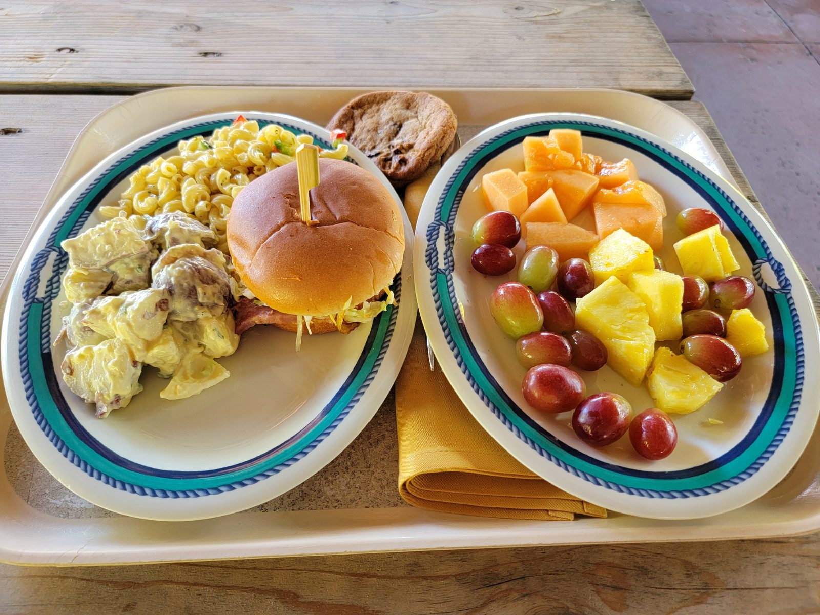 Barbecue lunch on Castaway Cay
