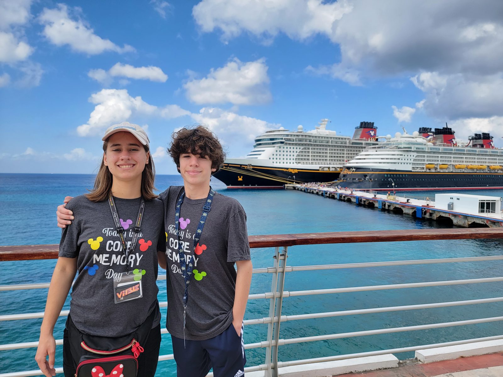 Lisa and Thomas at the rail in Cozumel