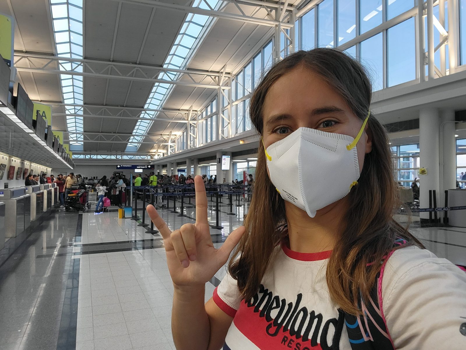 Lisa at O'Hare, ready to fly to Lisbon