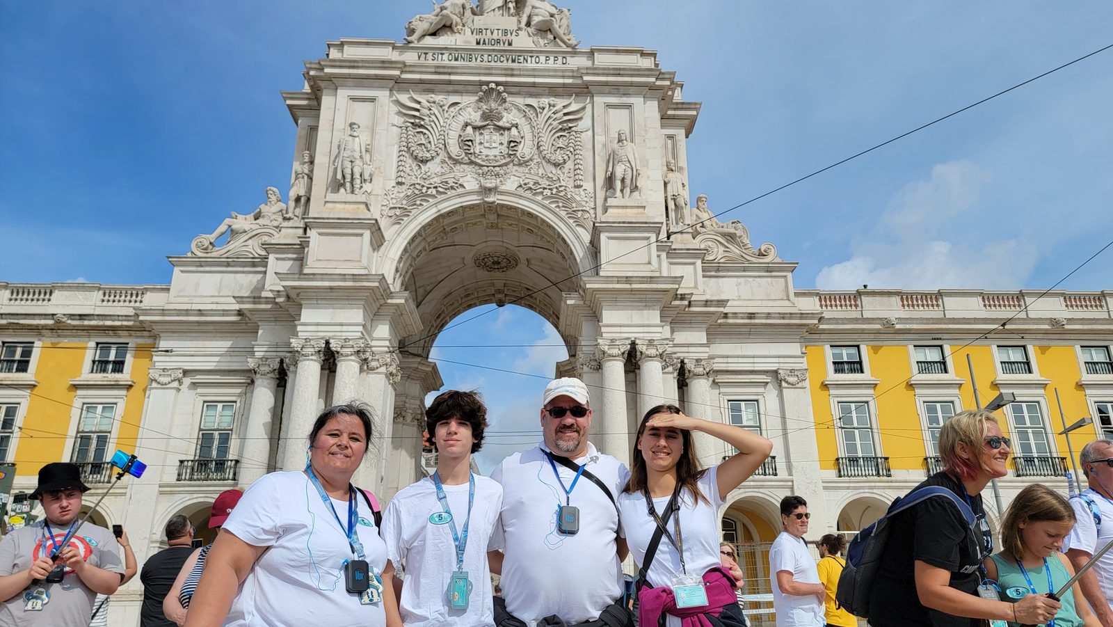 Kathy, Thomas, Michael and Lisa at the Rua Augusta Arch