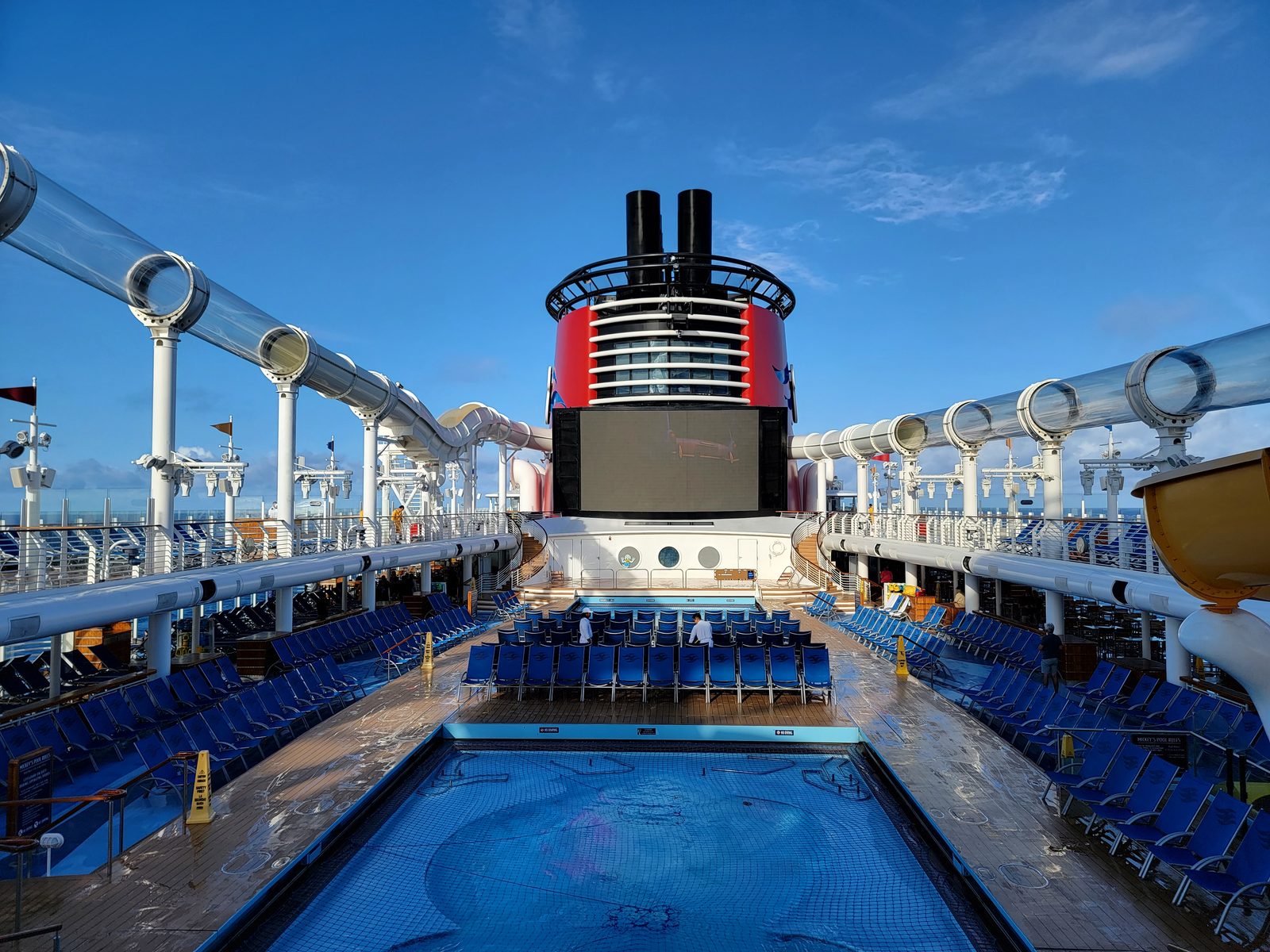 The pool deck on the Dream on a sea day