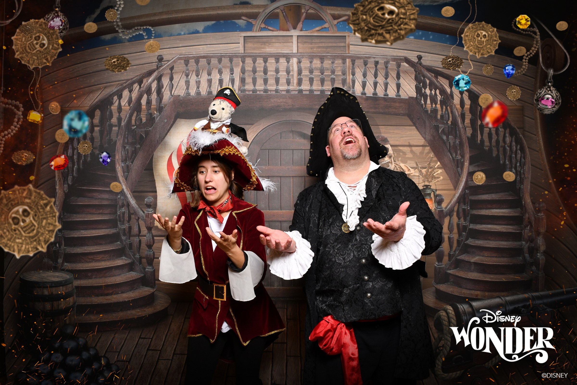 Lisa and Michael in the pirate treasure set, with a Magic Shot Captain Hook