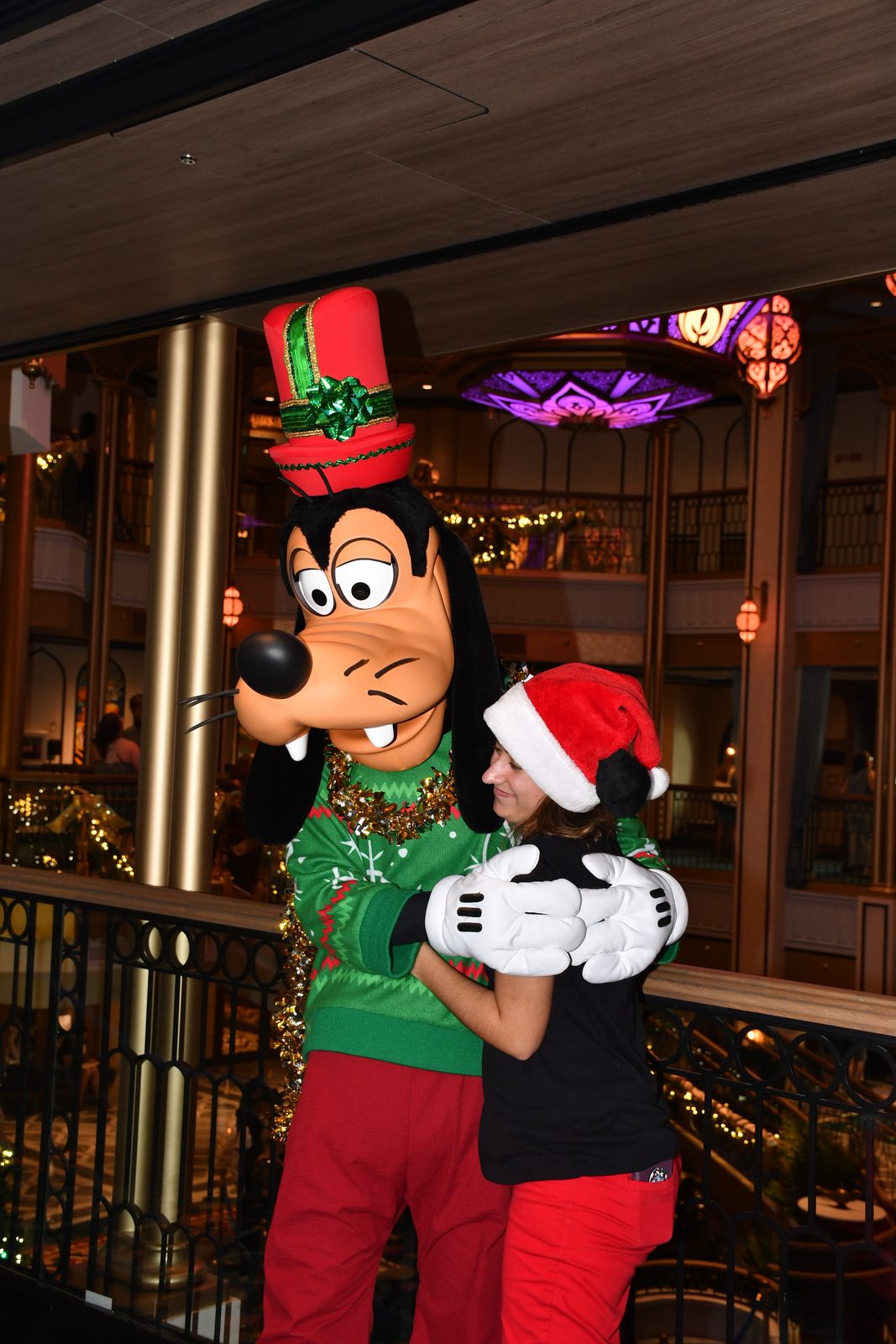 A hug from Goofy