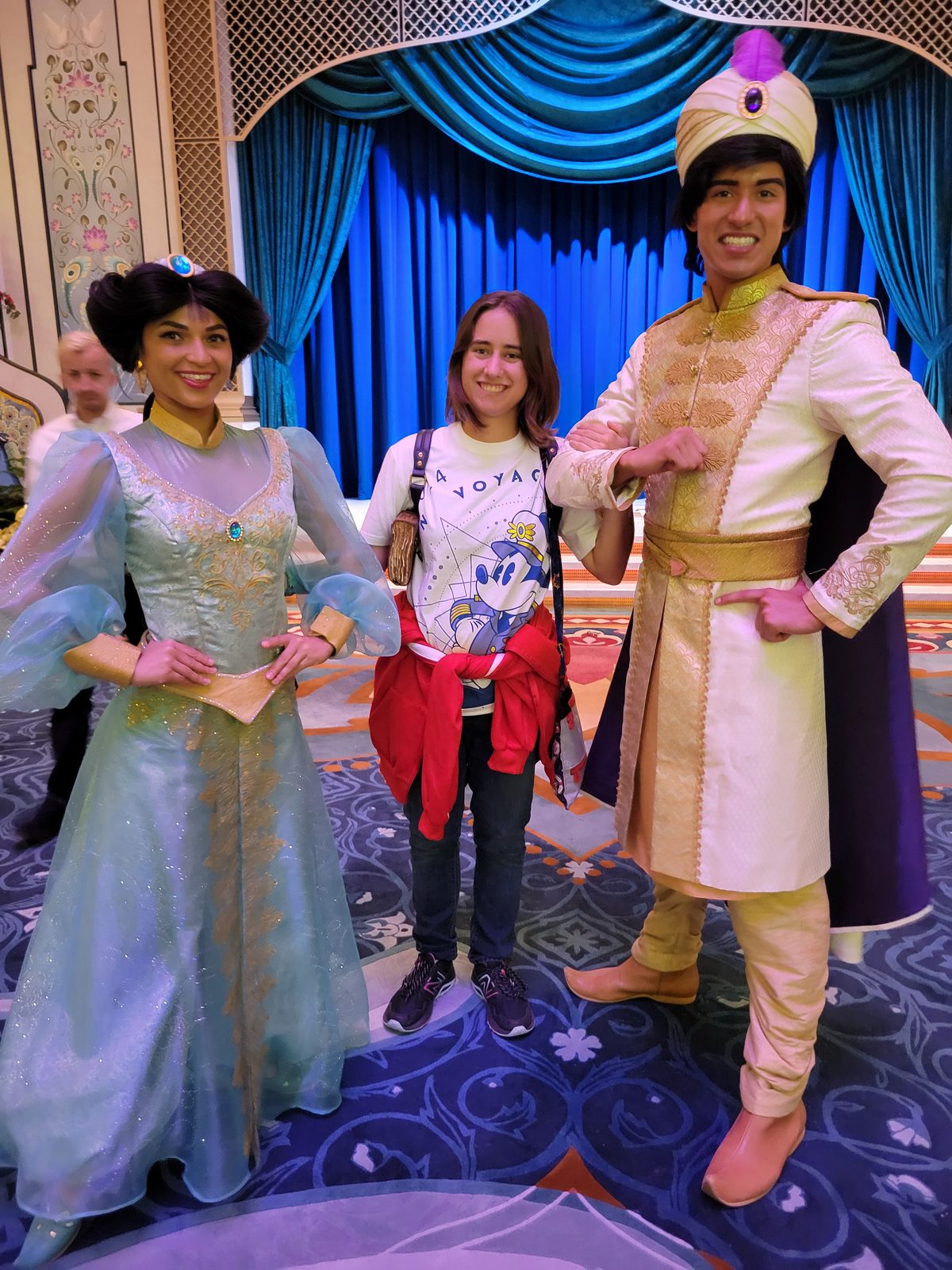 Lisa meets Jasmine and Aladdin