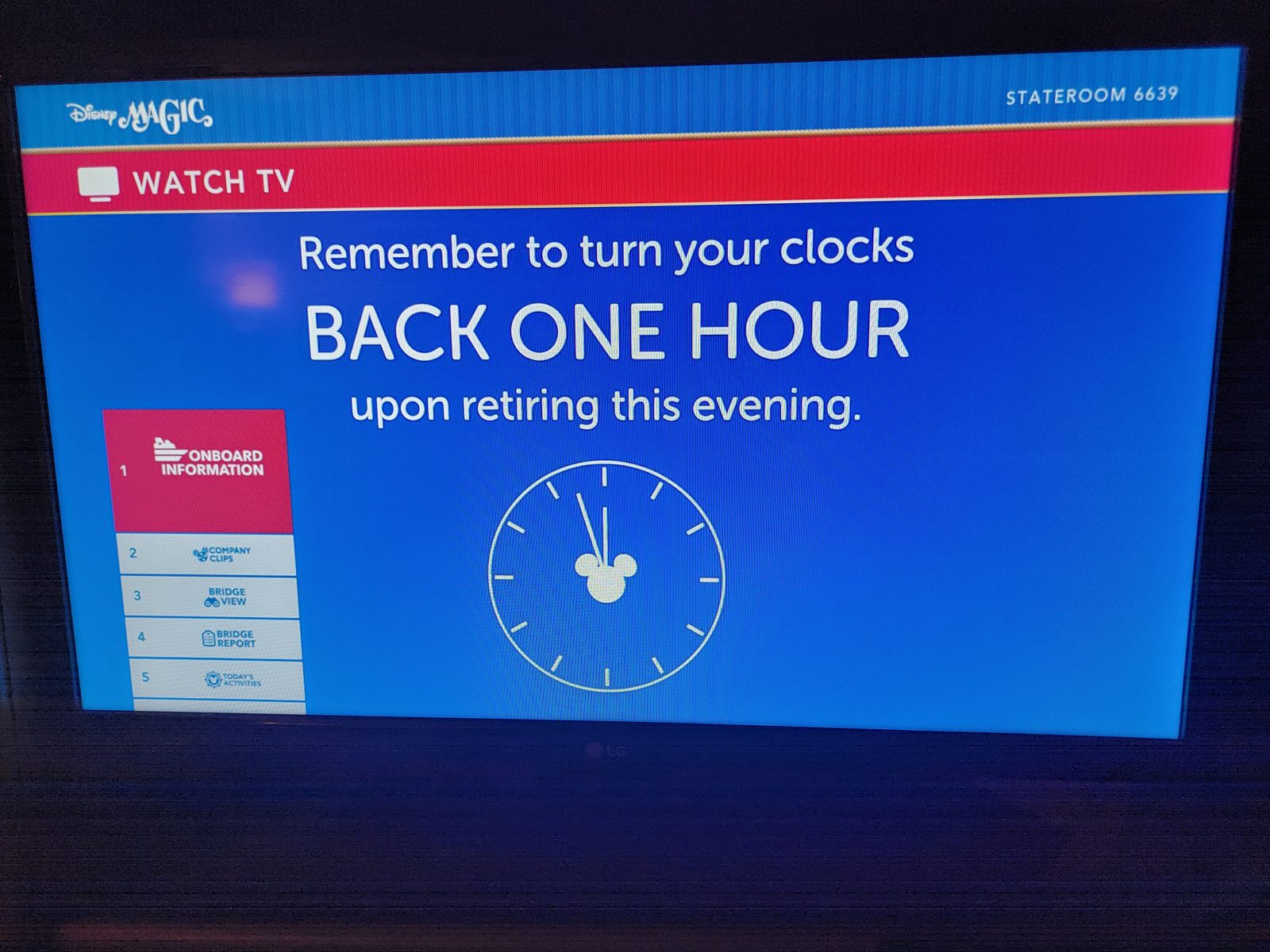 A reminder to set the clocks back an hour