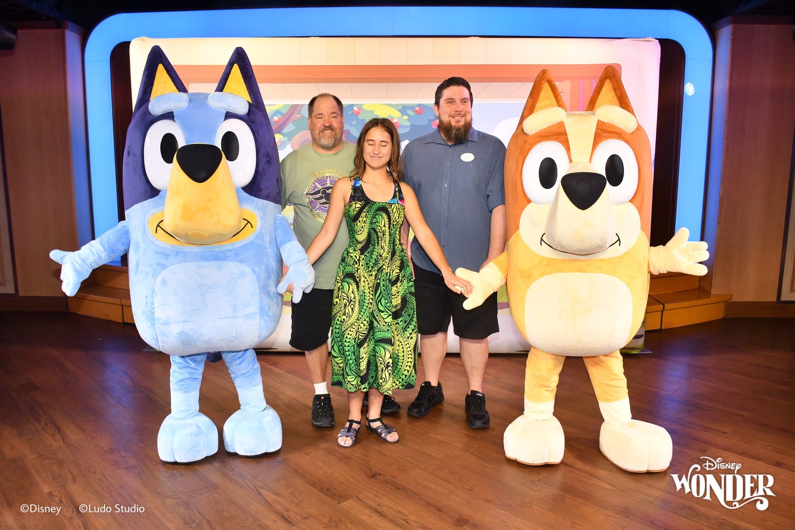 Bluey, Michael, Lisa, ASL interpreter Alex & Bingo on the Bluey set on Crossing the Equator day