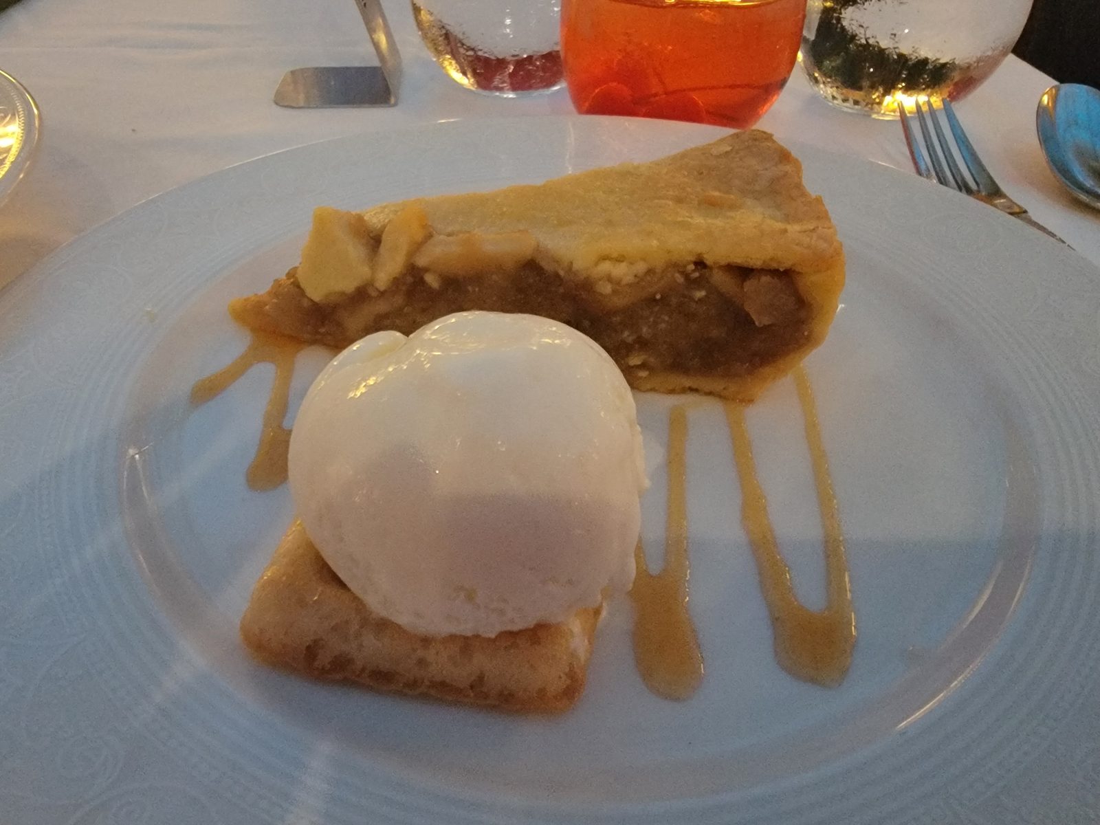 Apple pie with ice cream for dessert