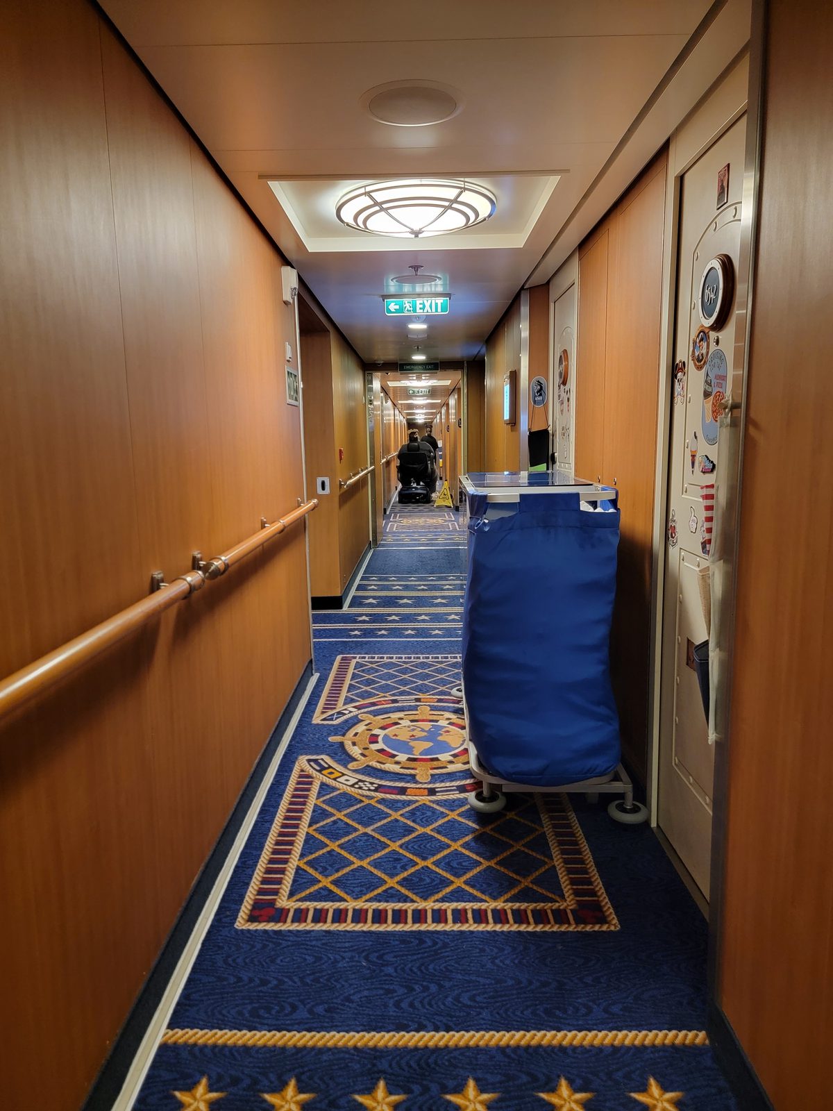 Back down the corridor to the stateroom