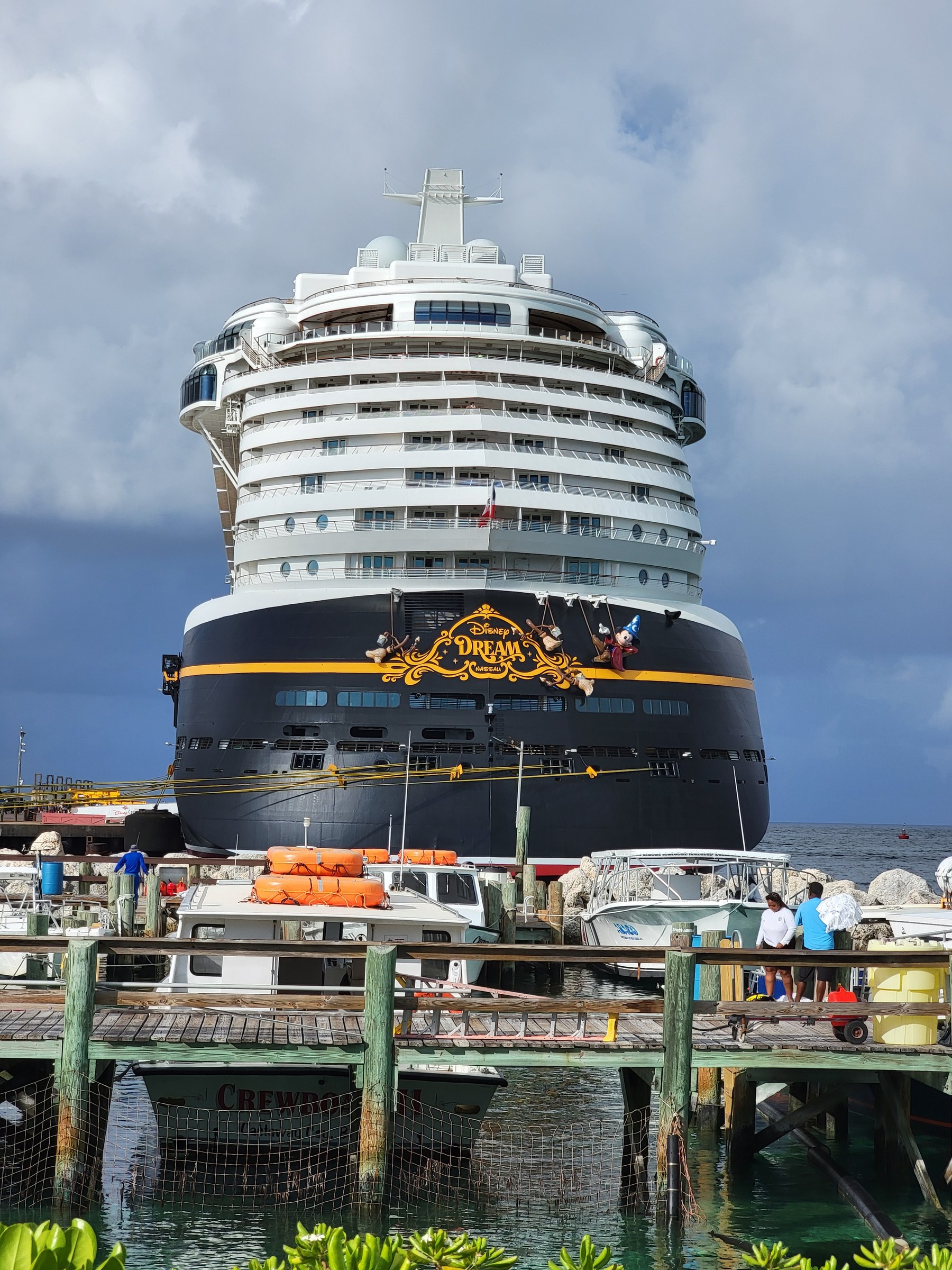 The Disney Dream at the Castaway Cay dock