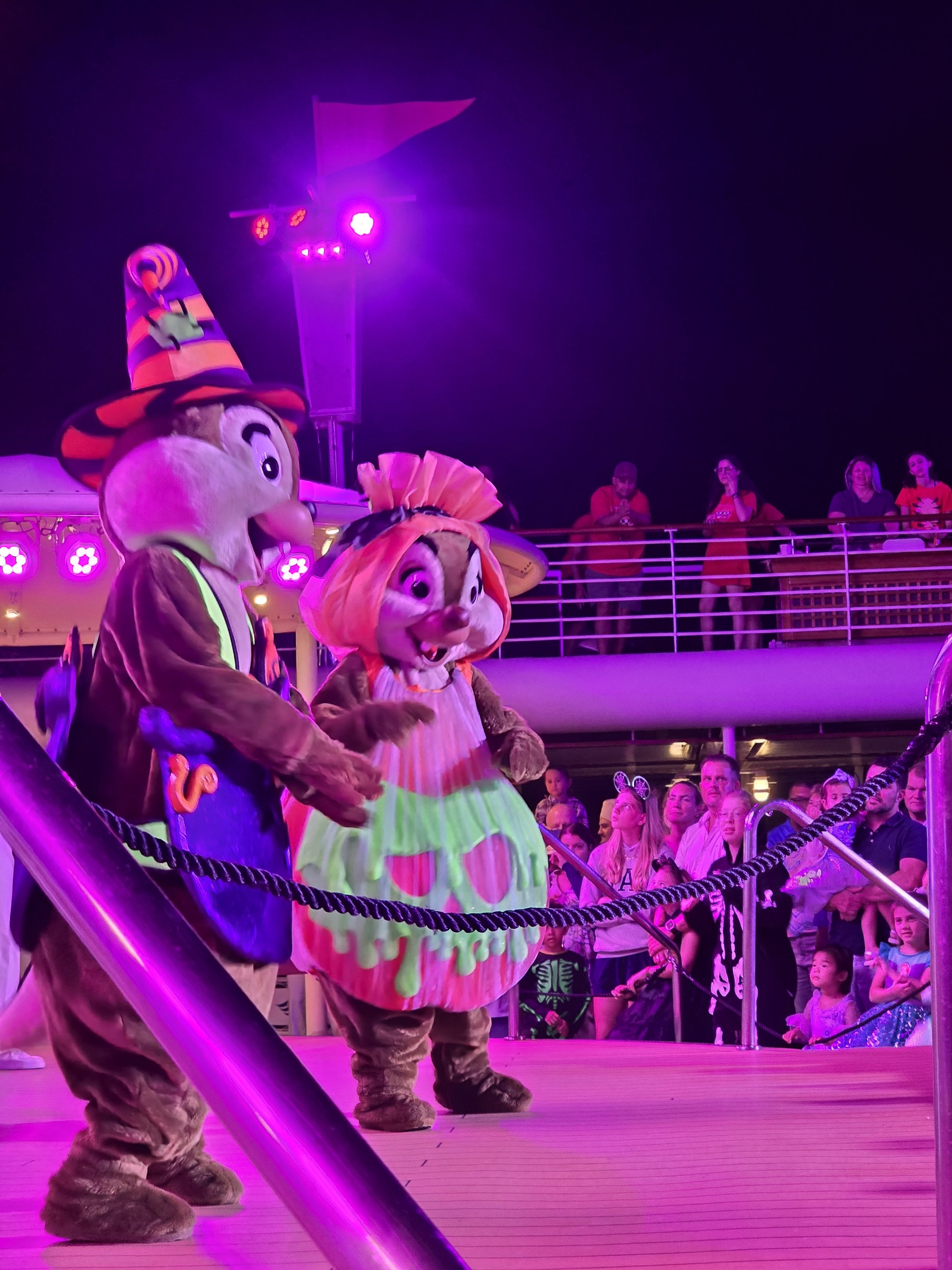 Chip & Dale in their Halloween costumes at Mickey's Mouse-Querade Party