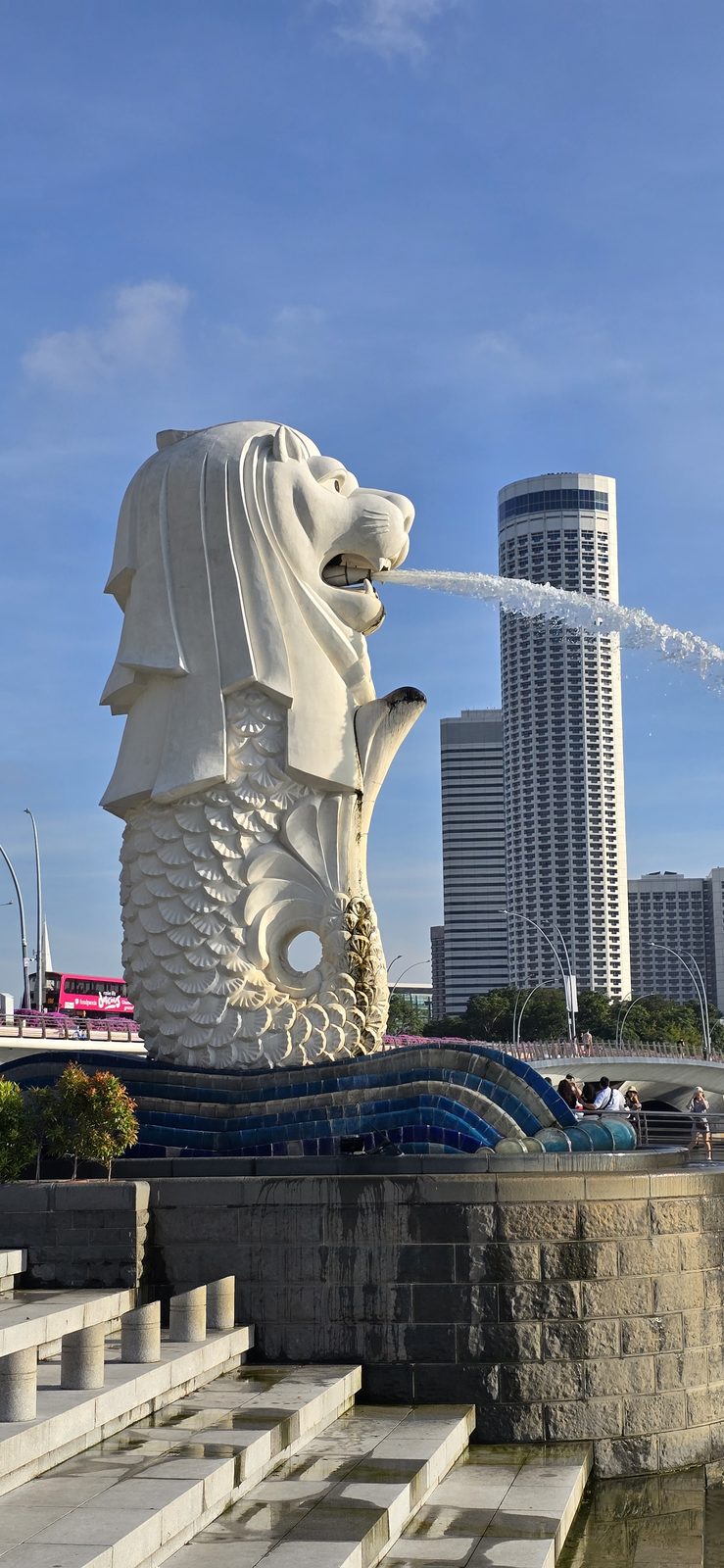 The Merlion fountain on the Singapore waterfront
