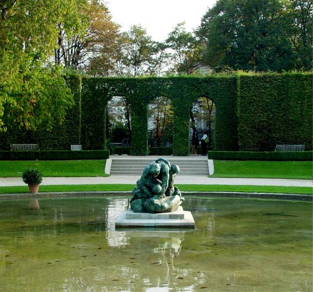 A fountain sculpture in the Rodin Museum garden