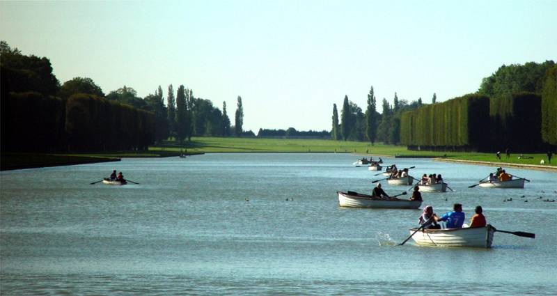 Rowboats crossing the canal at Versailles
