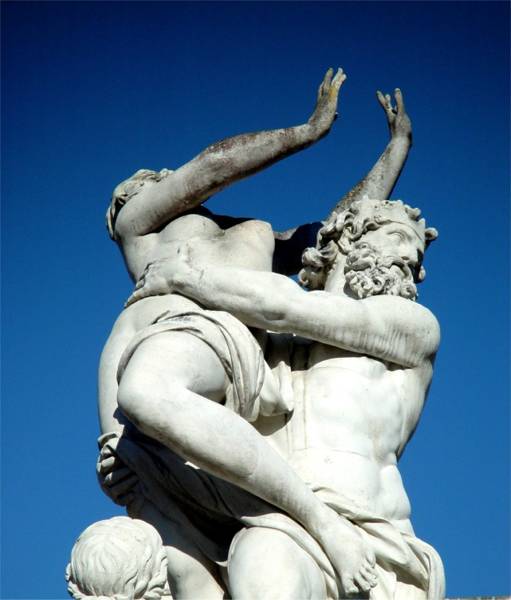 Entwined marble figures in the Versailles gardens