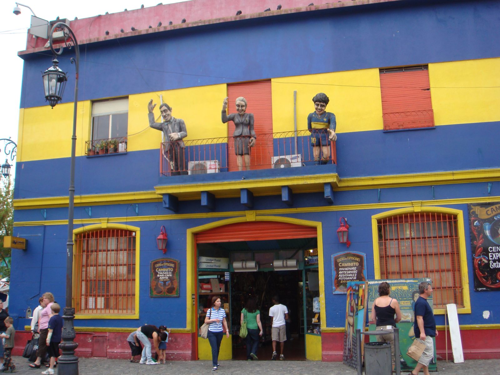 The painted houses along the Caminito