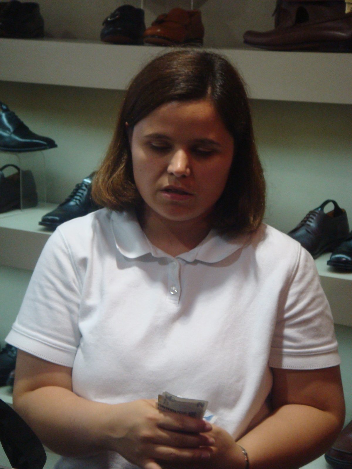 Paying at the shoe shop in Buenos Aires