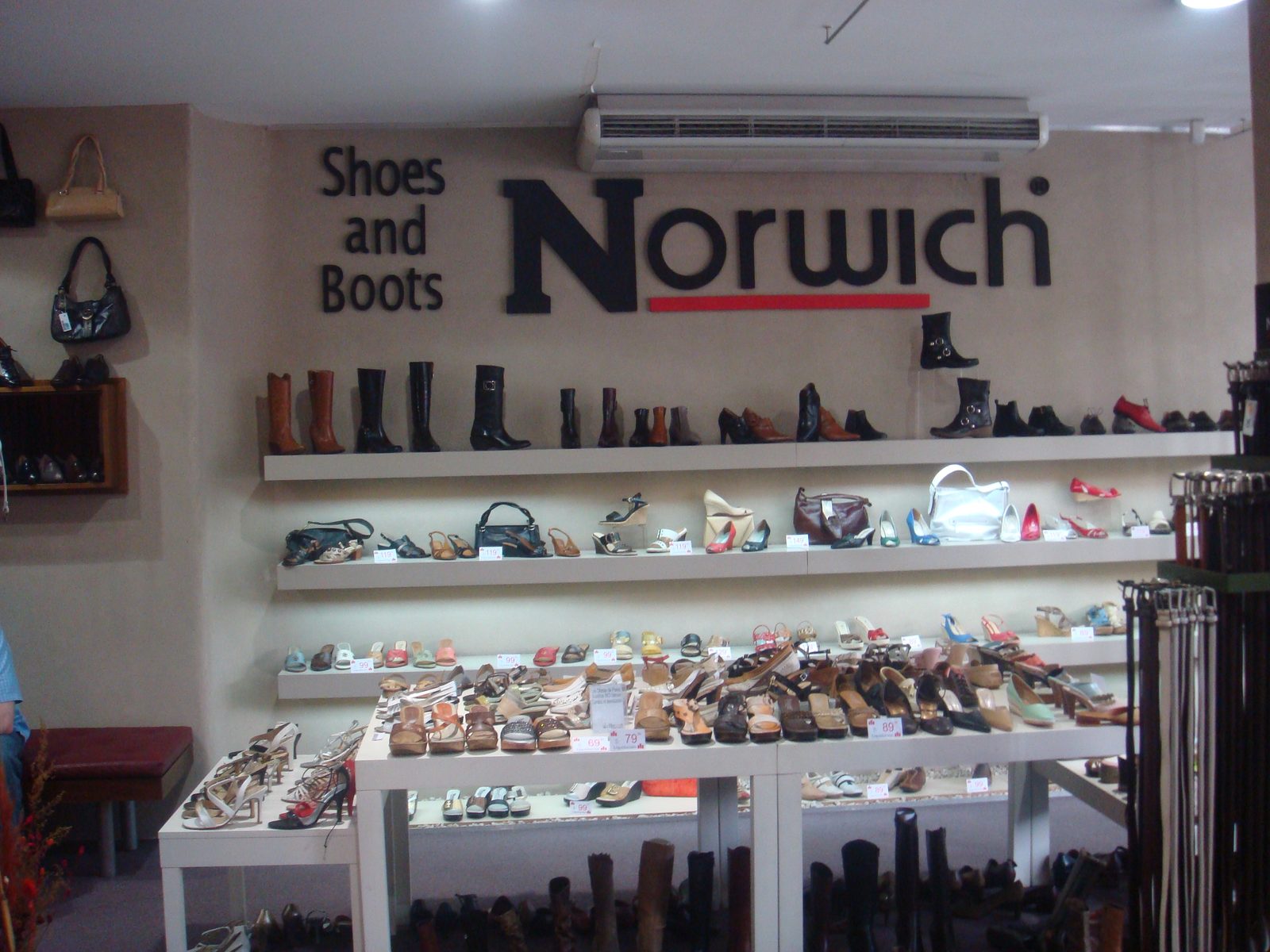 The Norwich Shoes and Boots sign