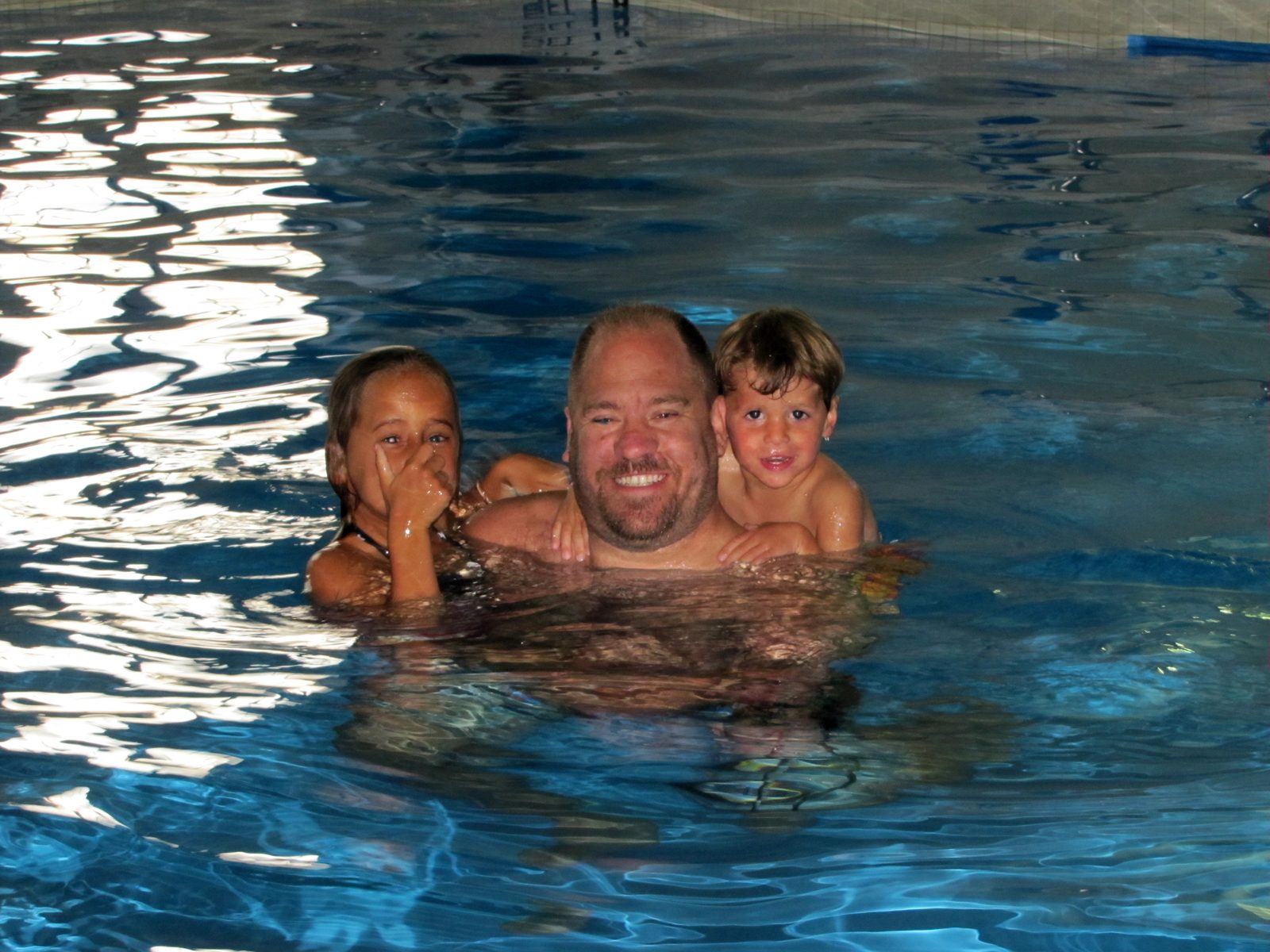 Lisa, Michael and Thomas in the hotel pool