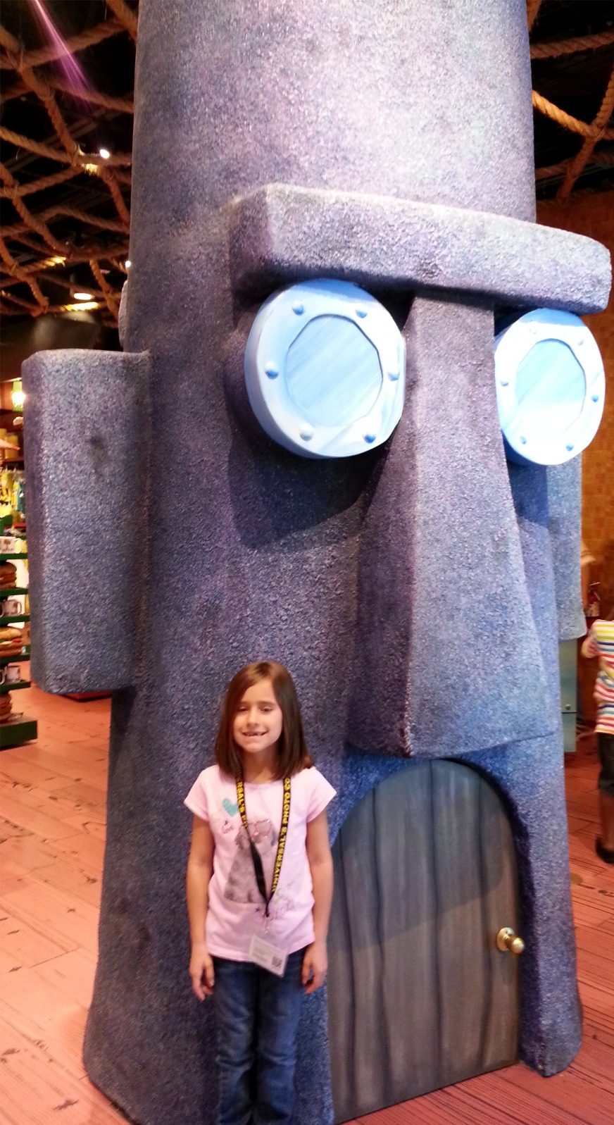 Lisa at Squidward's house at Universal Studios