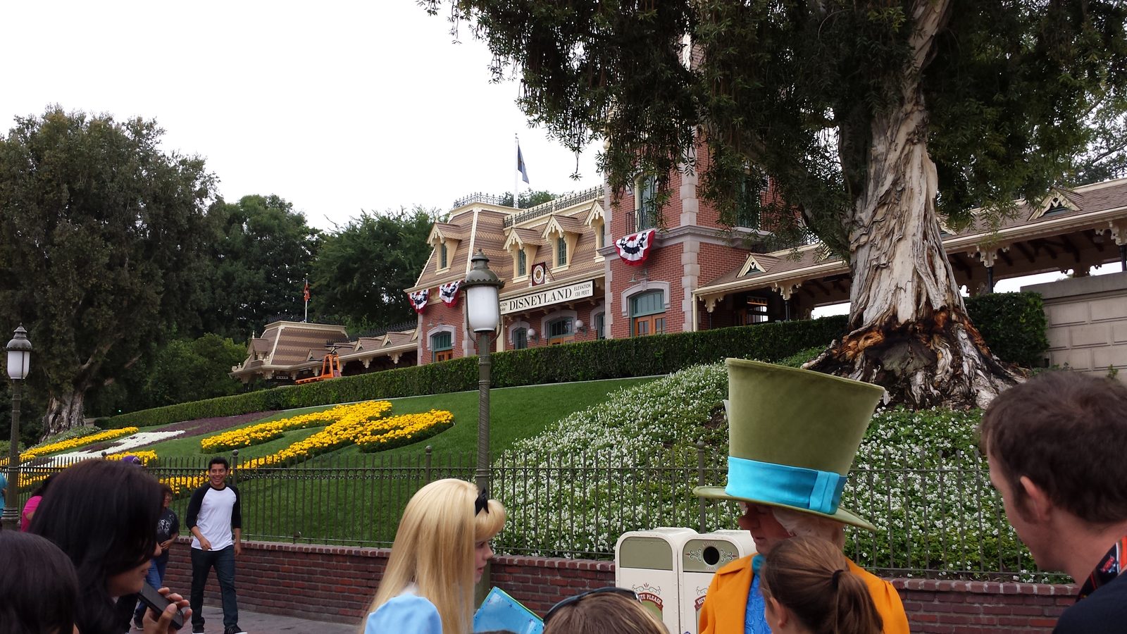 Arriving at the Disneyland gates