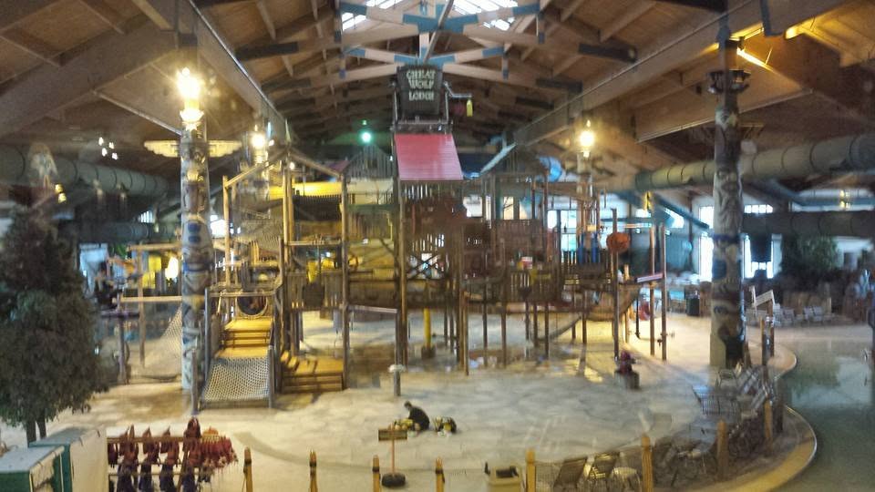 The indoor water park at Great Wolf Lodge