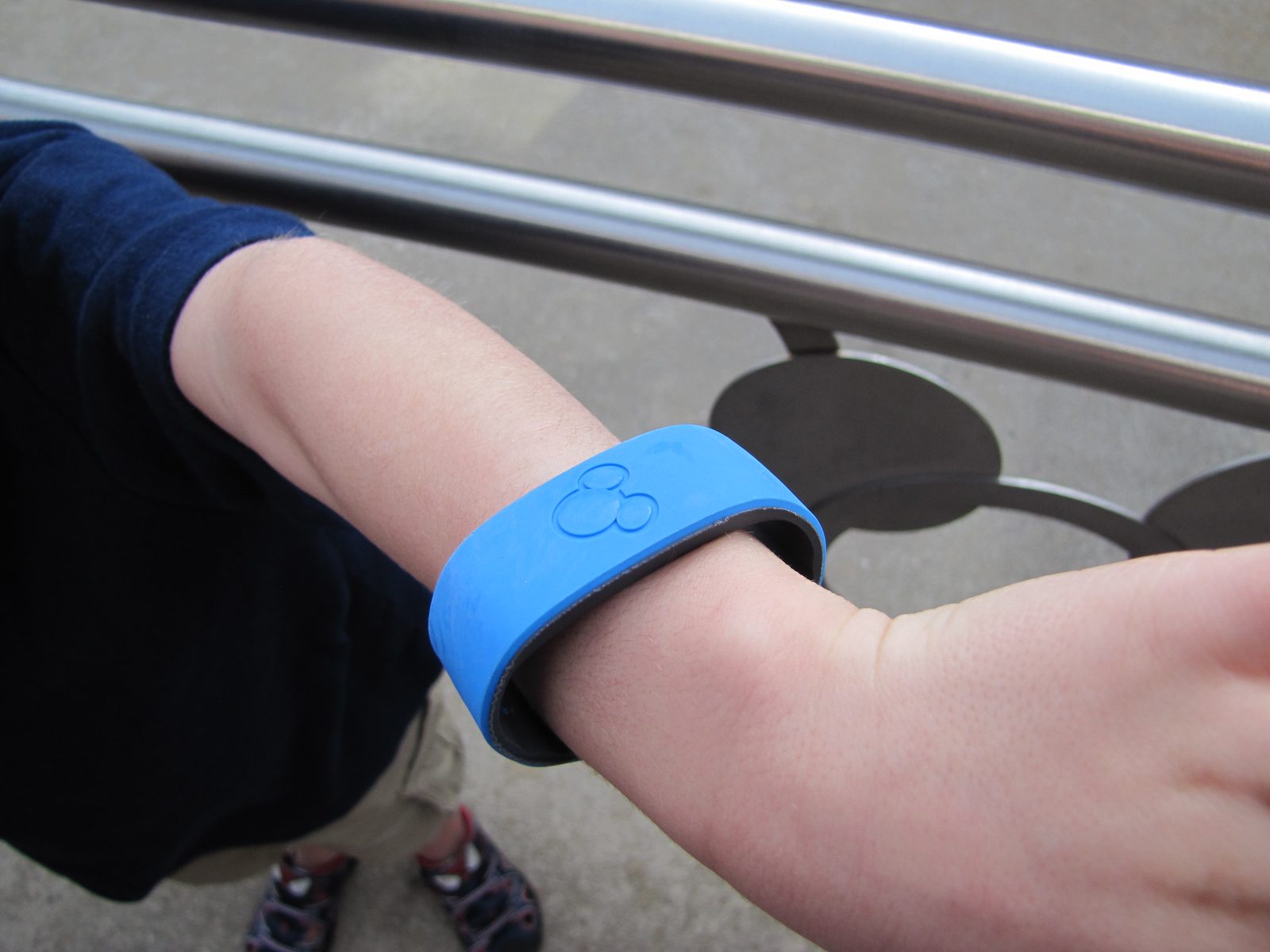 Tapping in with our MagicBands at the gate