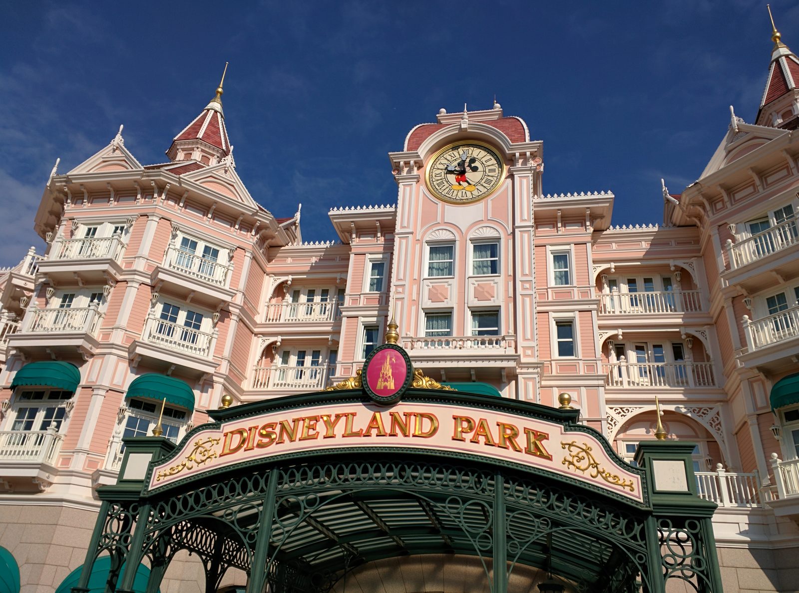 Arriving at Disneyland Park