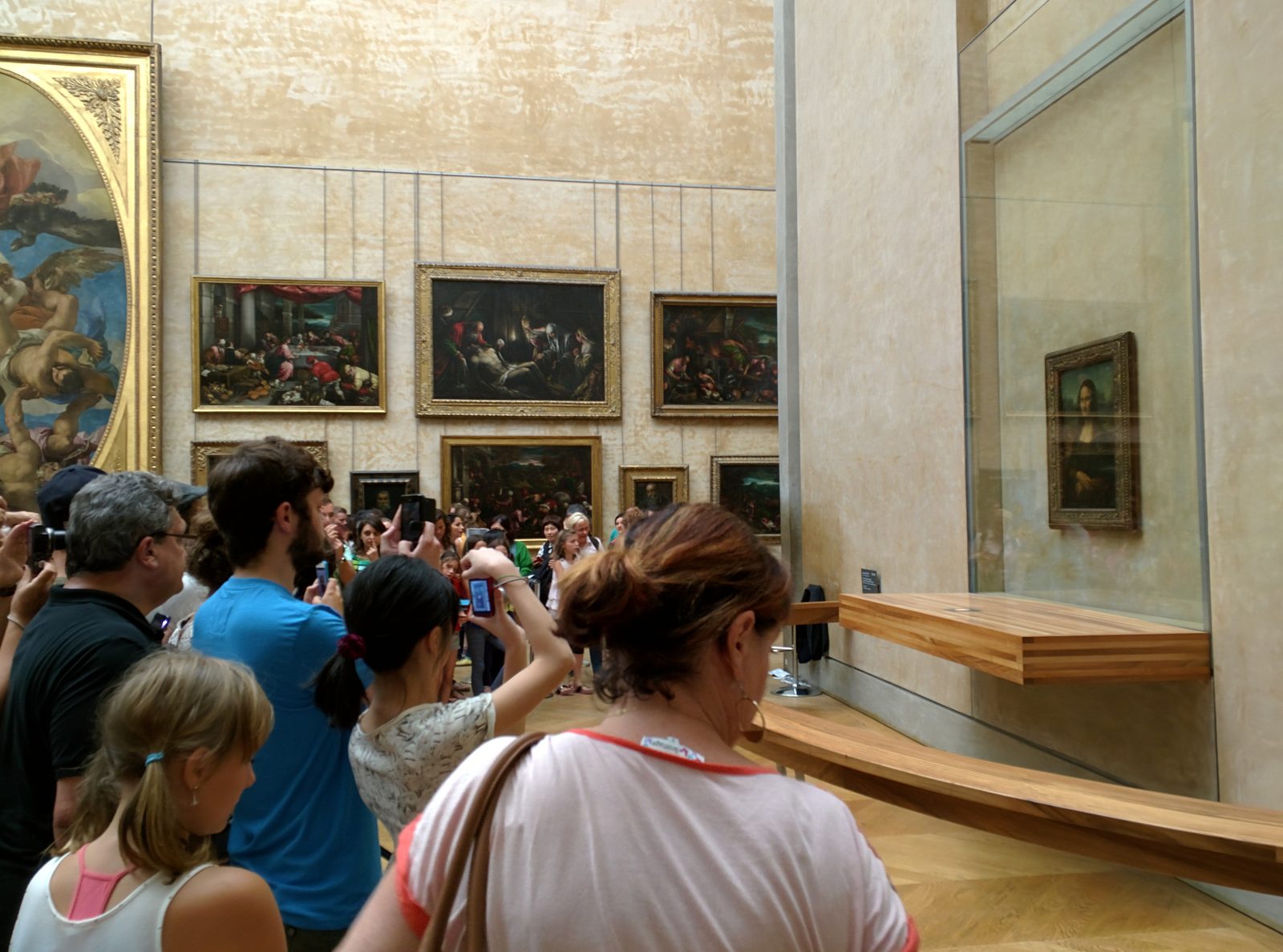 The Mona Lisa behind the crowd