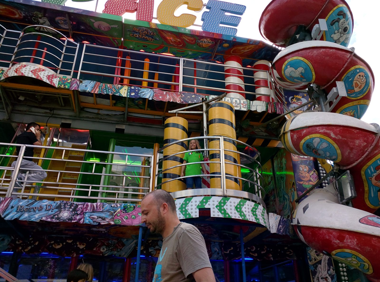 A ride at the fair in the Tuileries