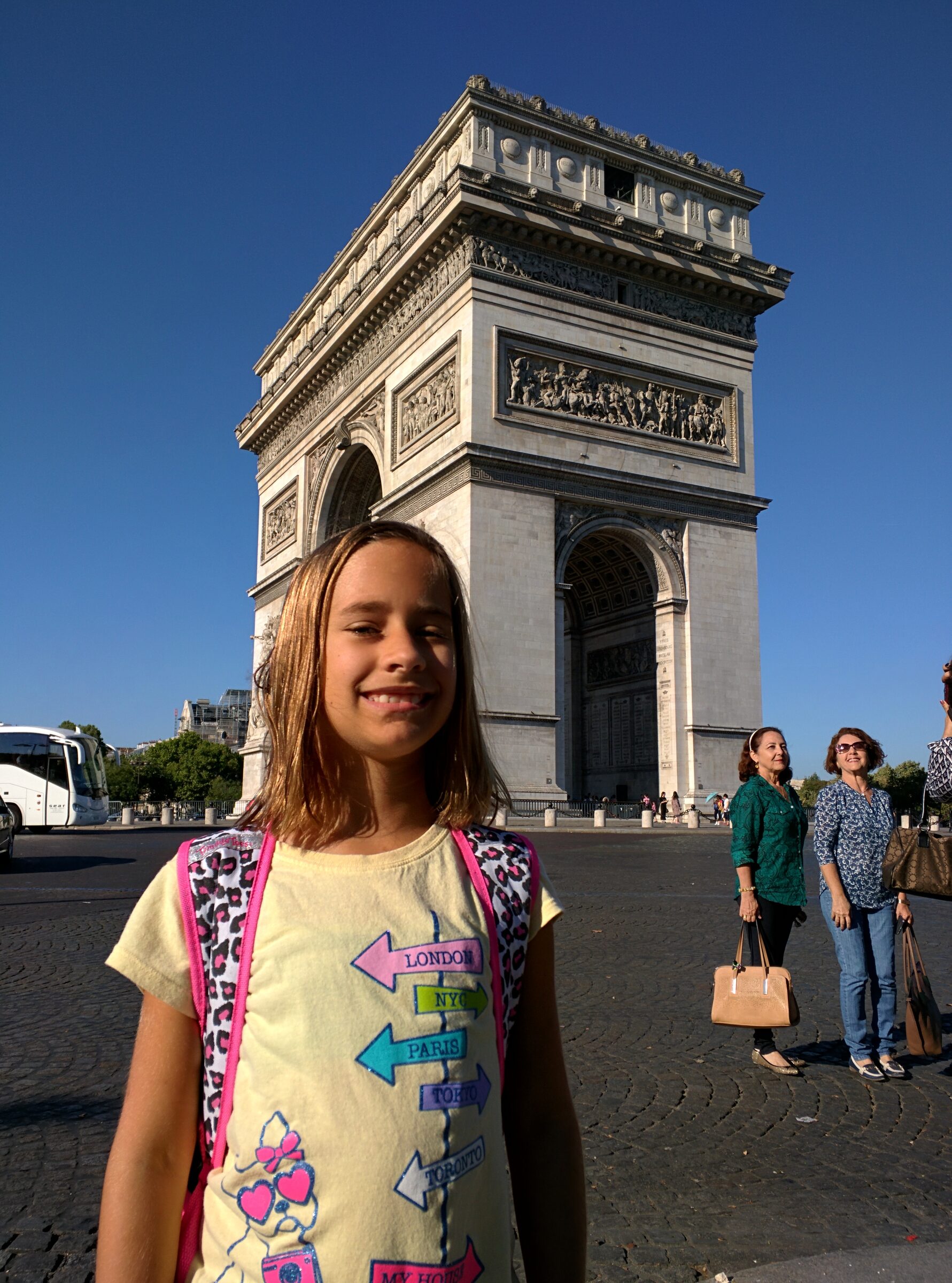 Lisa in front of the Arc de Triomphe