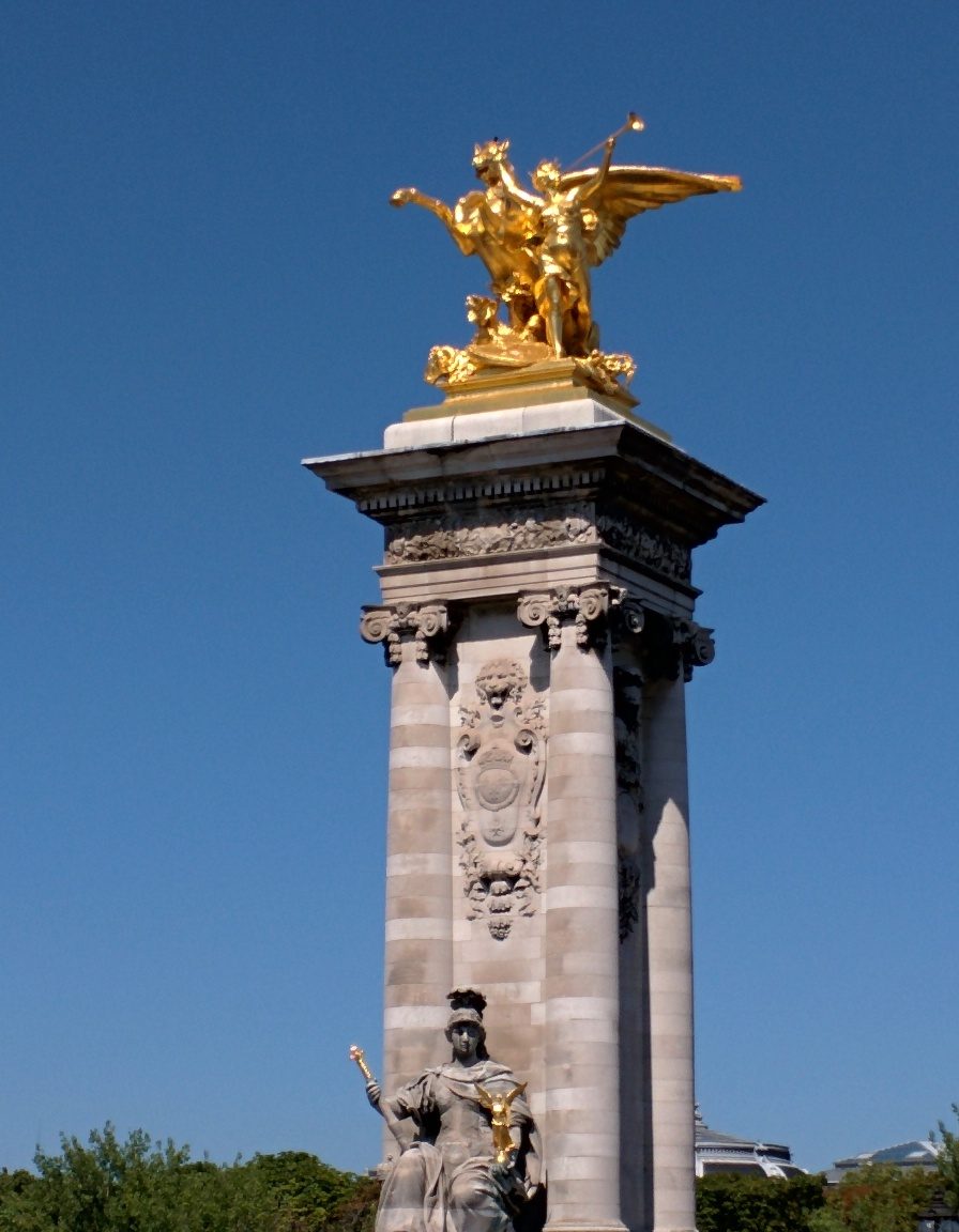 Gilded statue on the Pont Alexandre III