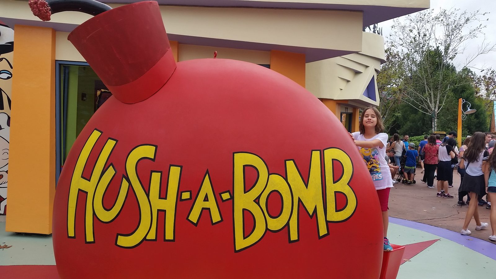 The Hush-a-Bomb prop in Toon Lagoon