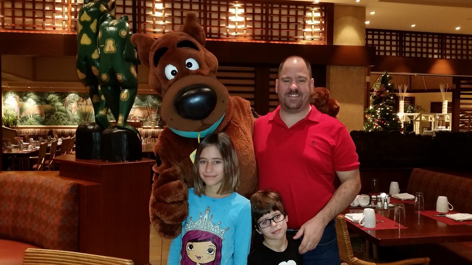Thomas, Lisa and me with Scooby-Doo
