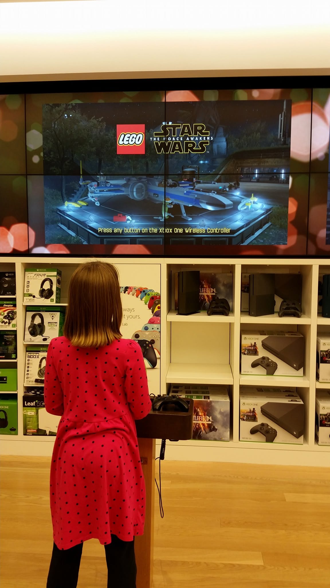 Lisa trying LEGO Star Wars at the Mall of America