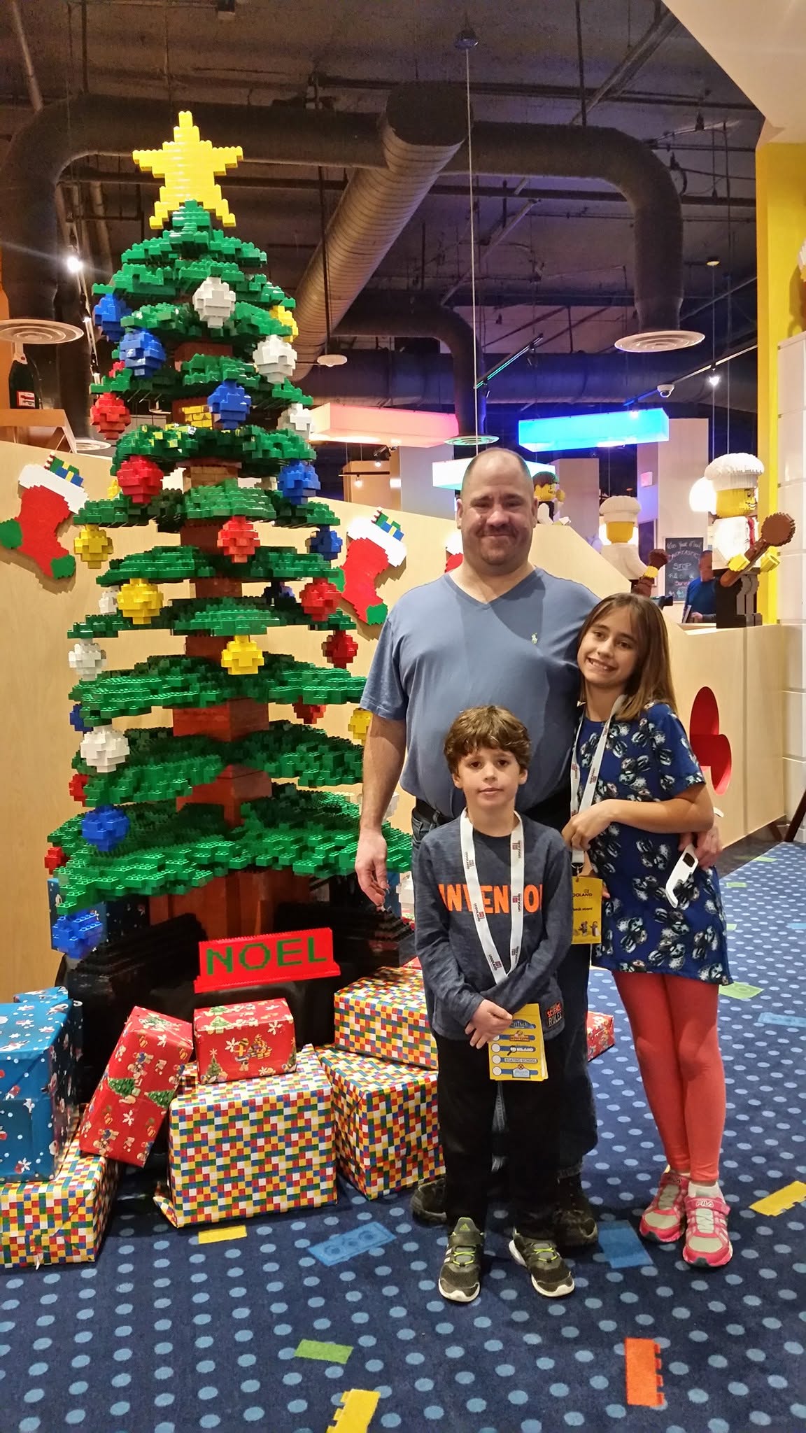 Thomas, Lisa and Michael by the Christmas tree at the hotel
