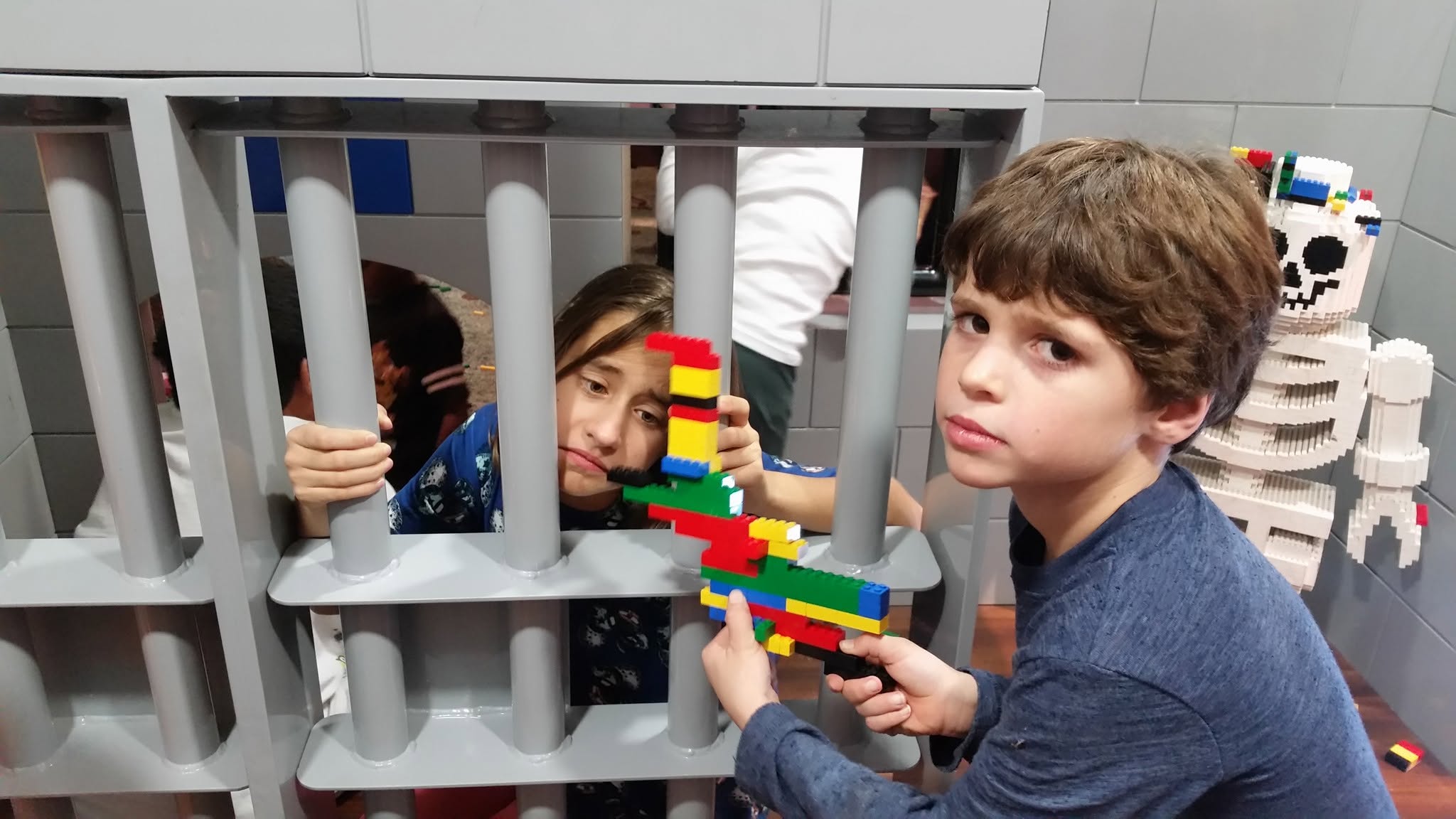 Lisa and Thomas in the LEGO jail at the hotel