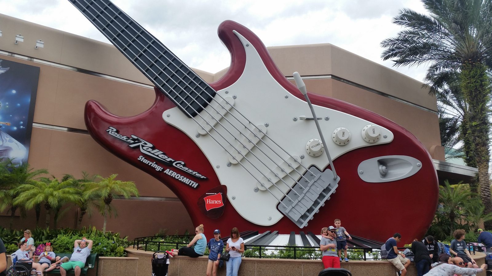 The giant guitar at Rock 'n' Roller Coaster
