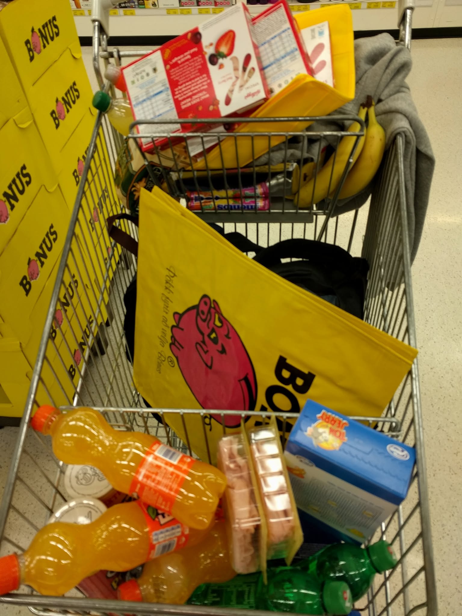 Our Bonus supermarket haul, Iceland on a budget