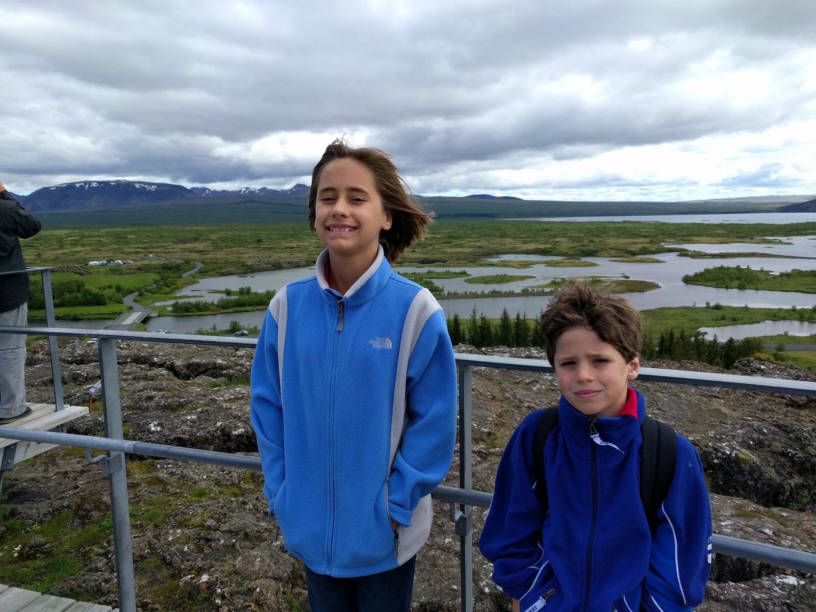 Lisa and Thomas at the overlook at Þingvellir