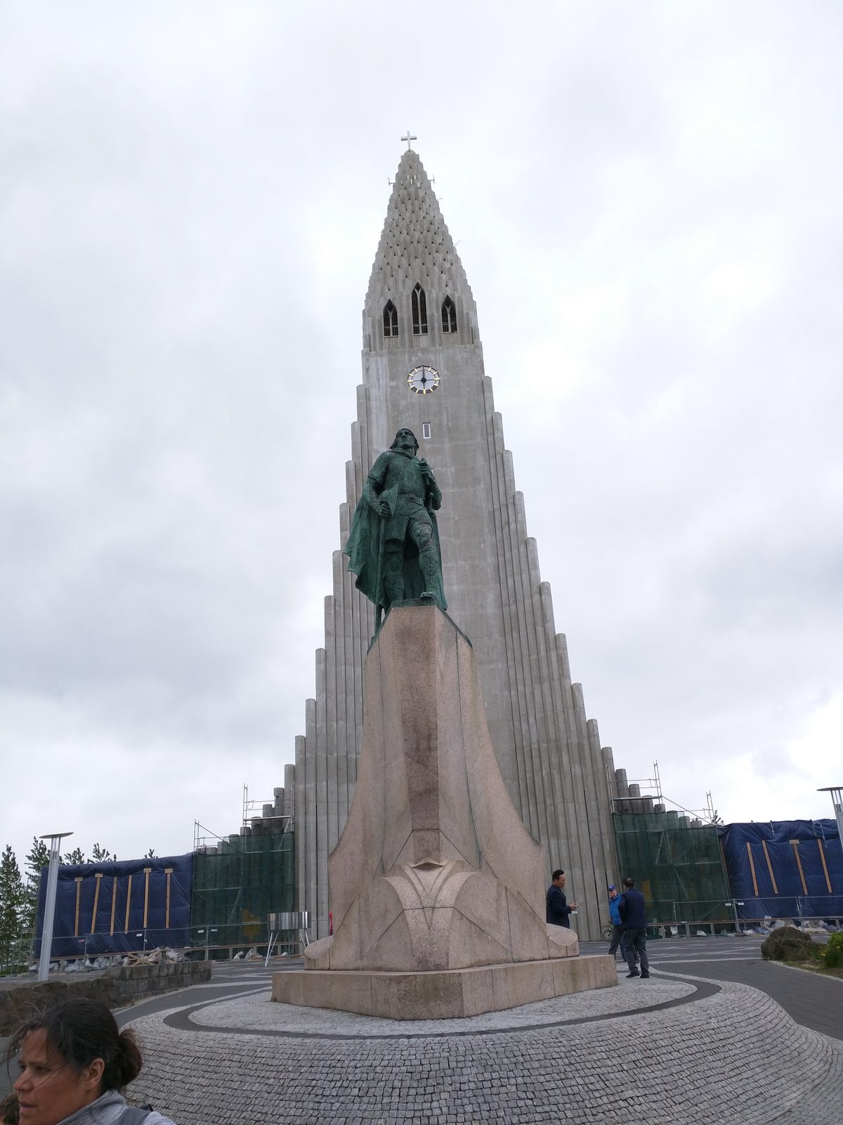 Hallgrímskirkja with the Leif Eriksson statue out front