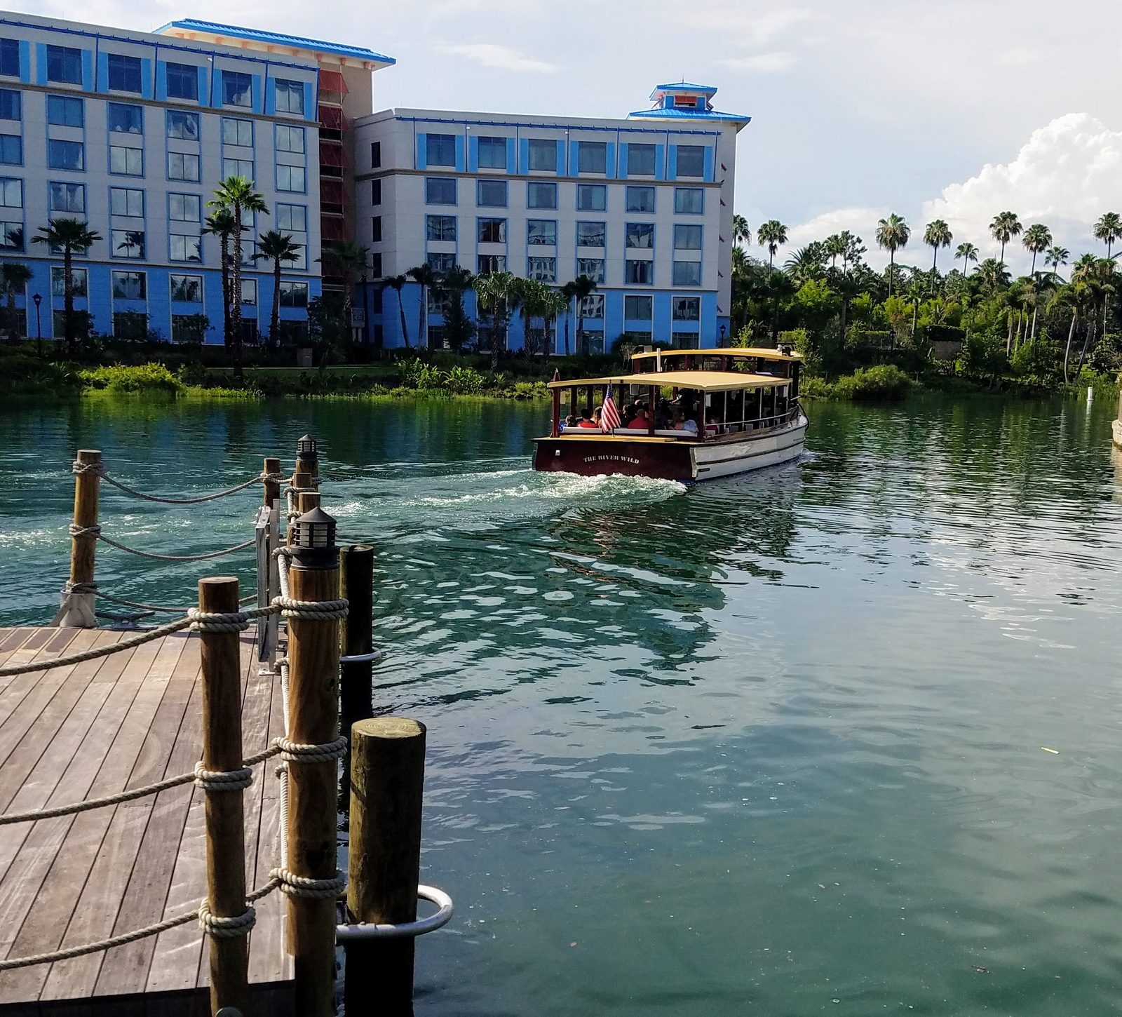 A water taxi crossing the lake by the hotels