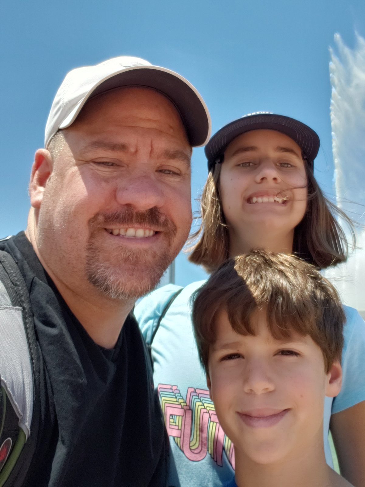 Lisa, Thomas and me at Buckingham Fountain