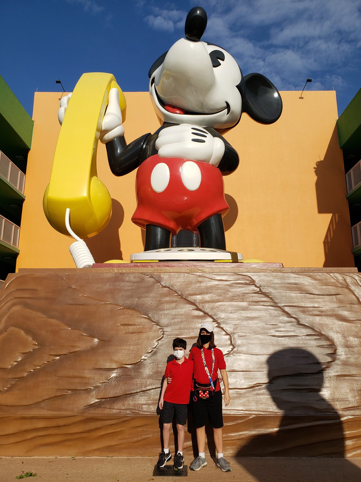 Lisa and Thomas under the giant Mickey checkers