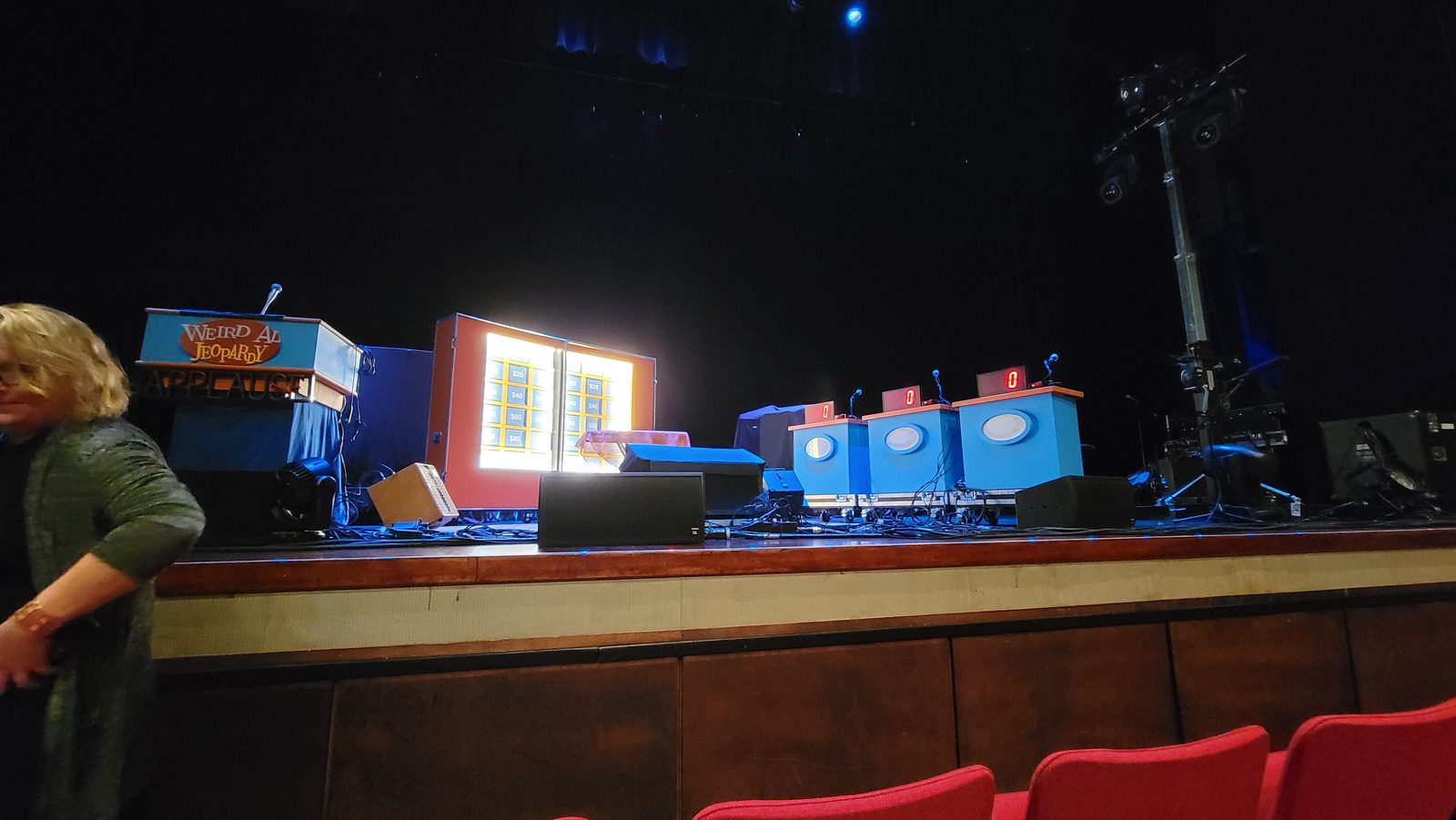 The stage set before Weird Al came out
