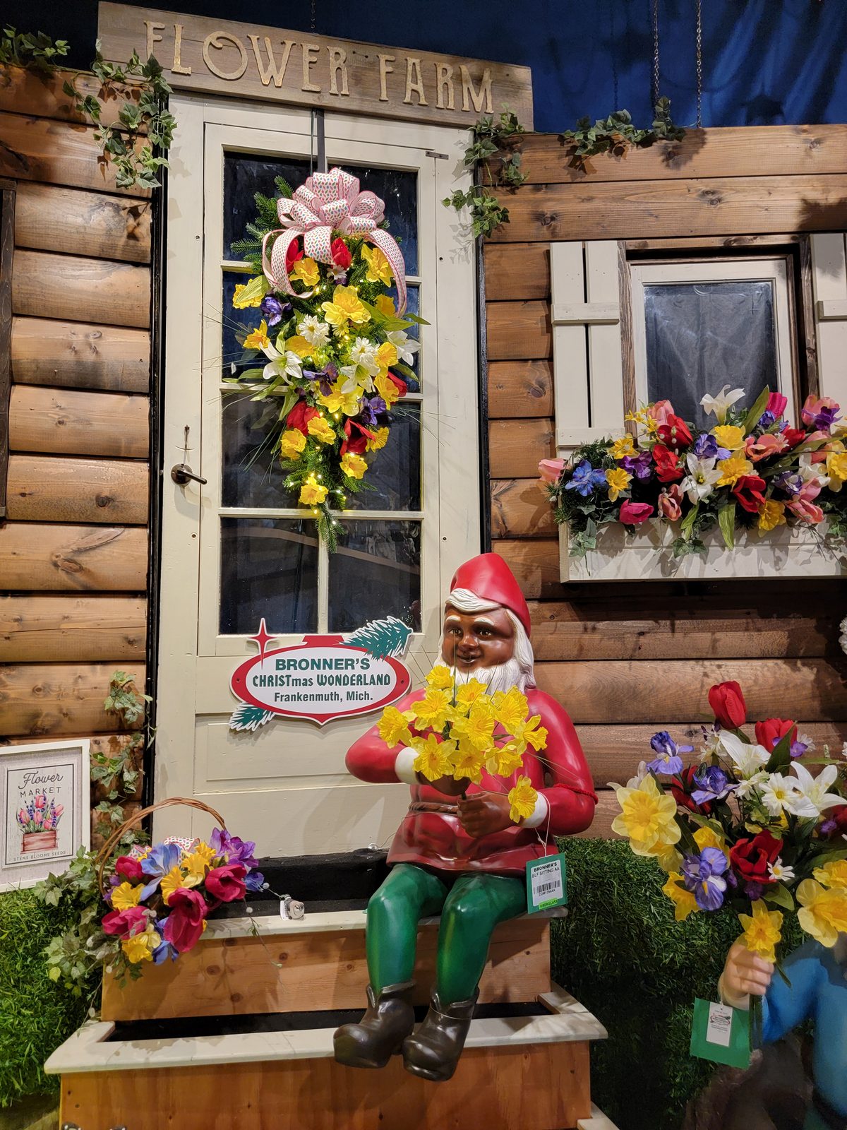 The flower farm gnome at Bronner's