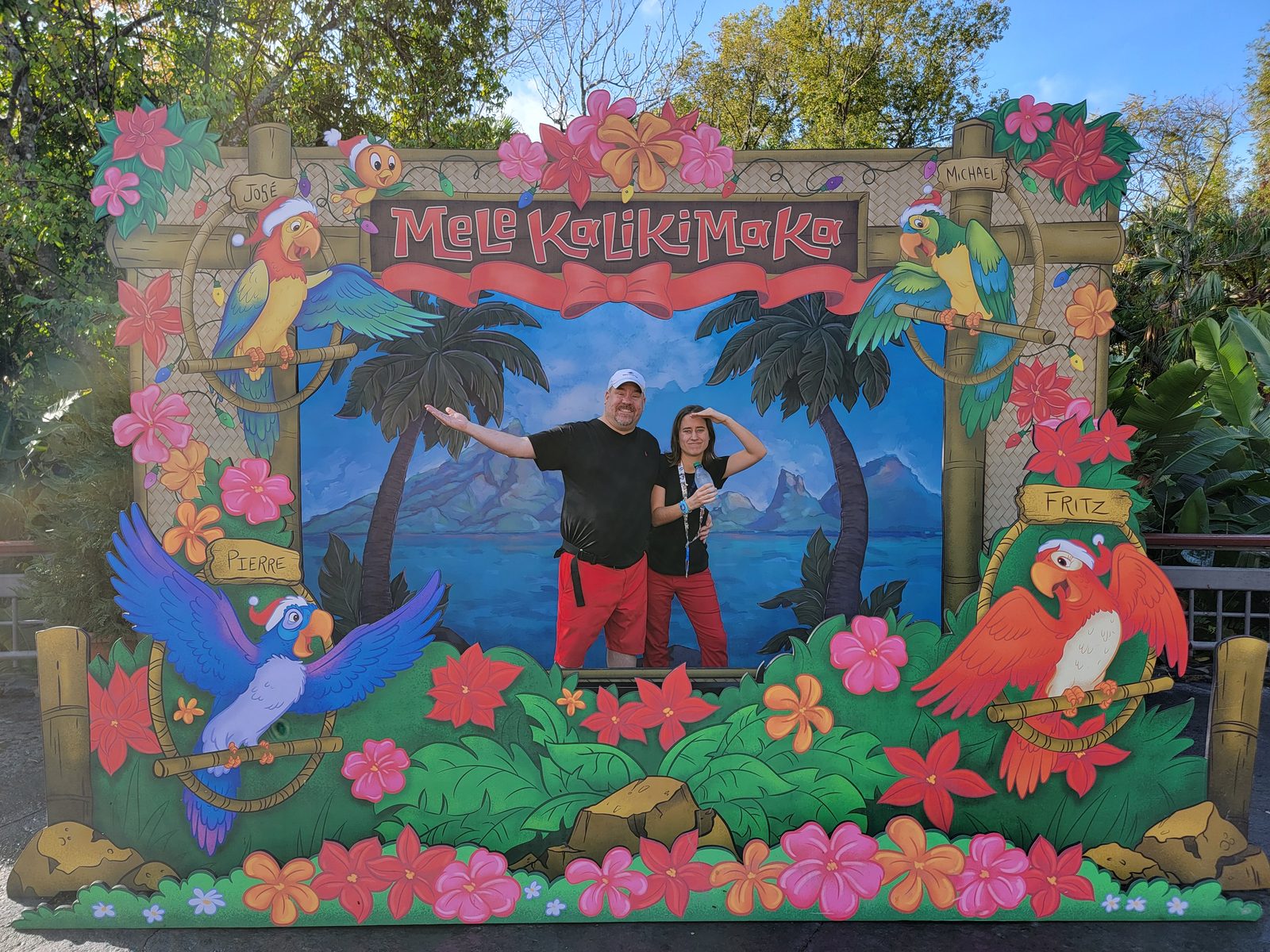 Lisa and Michael at the Mele Kalikimaka photo spot