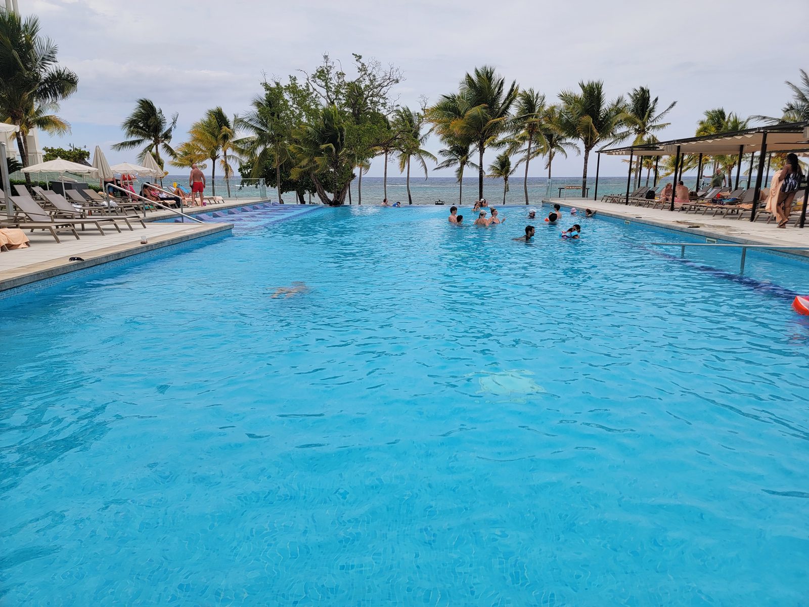 The family pool at the Riu, ocean beyond