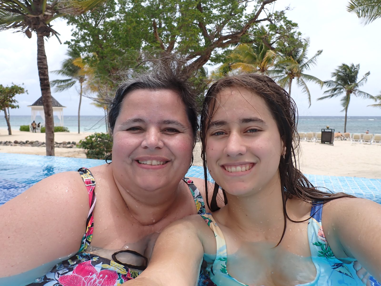 Kathy and Lisa in the pool at the Riu